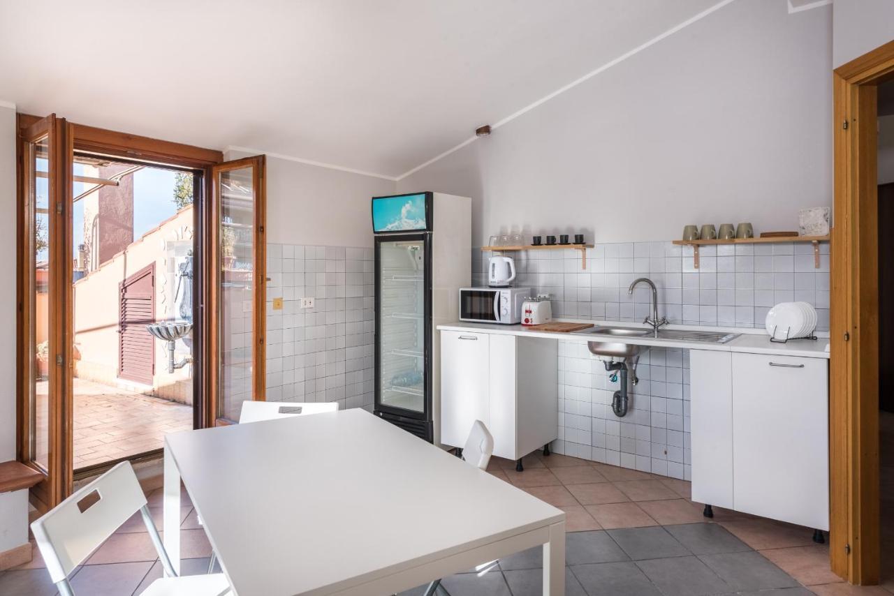 Travelershome Ciampino&Morena Guesthouse 罗马 外观 照片