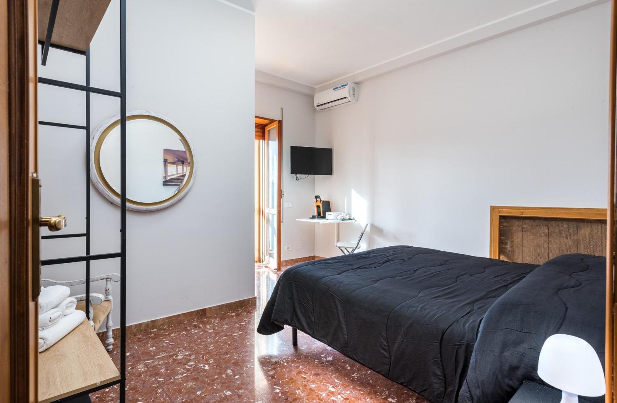 Travelershome Ciampino&Morena Guesthouse 罗马 外观 照片