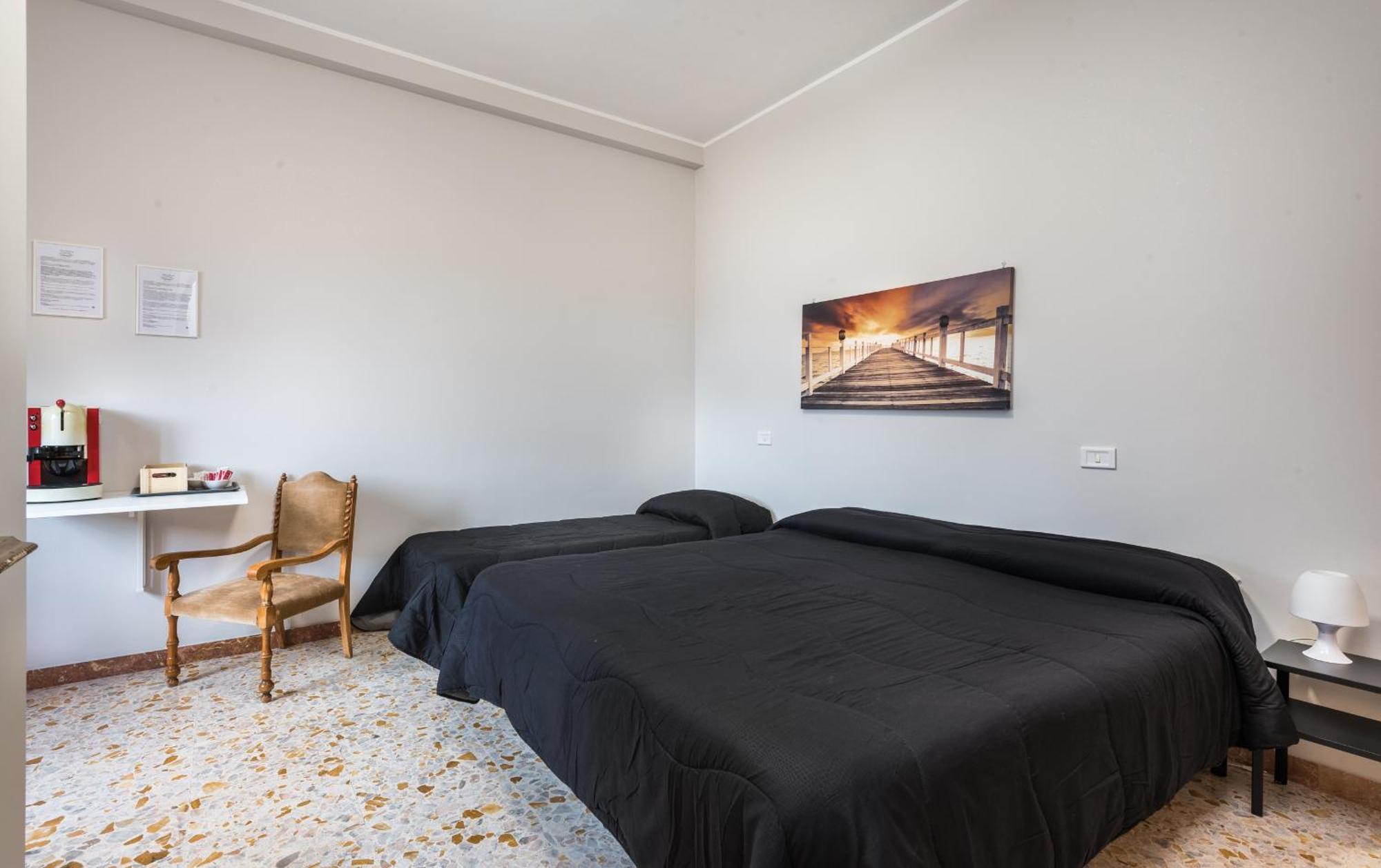 Travelershome Ciampino&Morena Guesthouse 罗马 外观 照片